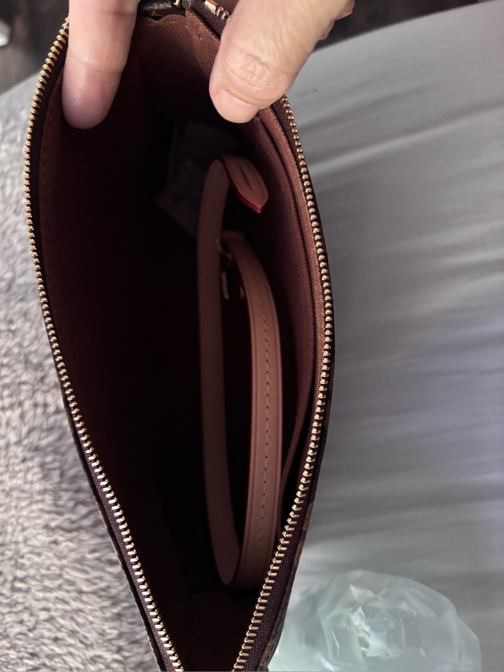 Louis Vuitton pochette accessories - Picture 6 of 8